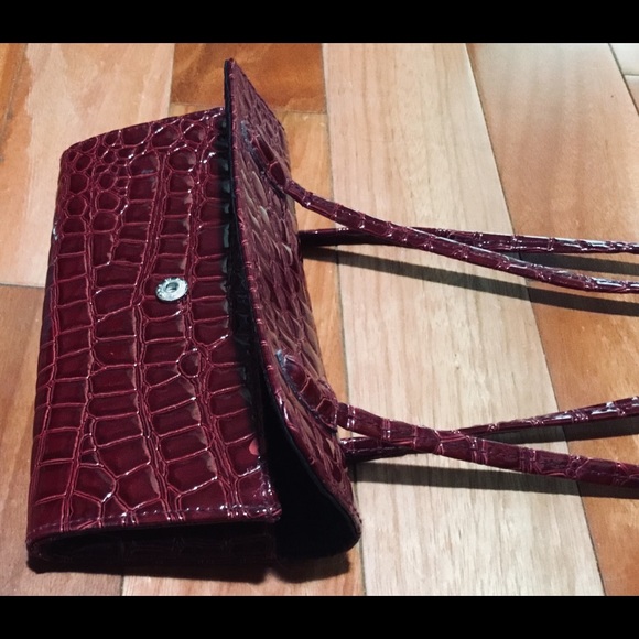 Classy Small Handbag - Picture 3 of 4